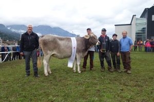 Rindertagessiegerin BV Lennox Loreen Windlin Stefan Hbeli Kerns
